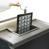 Step 8 :: To finish the Metalphoto plate and provide for the unique durability, this plate<br />must be sealed by immersing it in a Metalphoto Sealing Tank Unit filled with<br />a heated sealing solution.